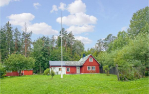 3 Bedroom Cozy Home In Lärbro, Lärbro